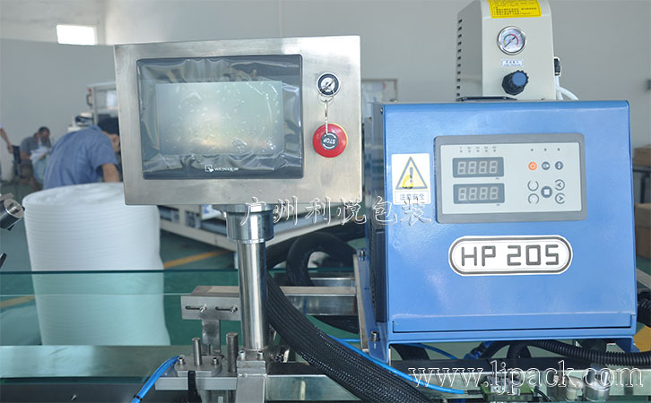 自动装盒机控制面板及热熔胶机